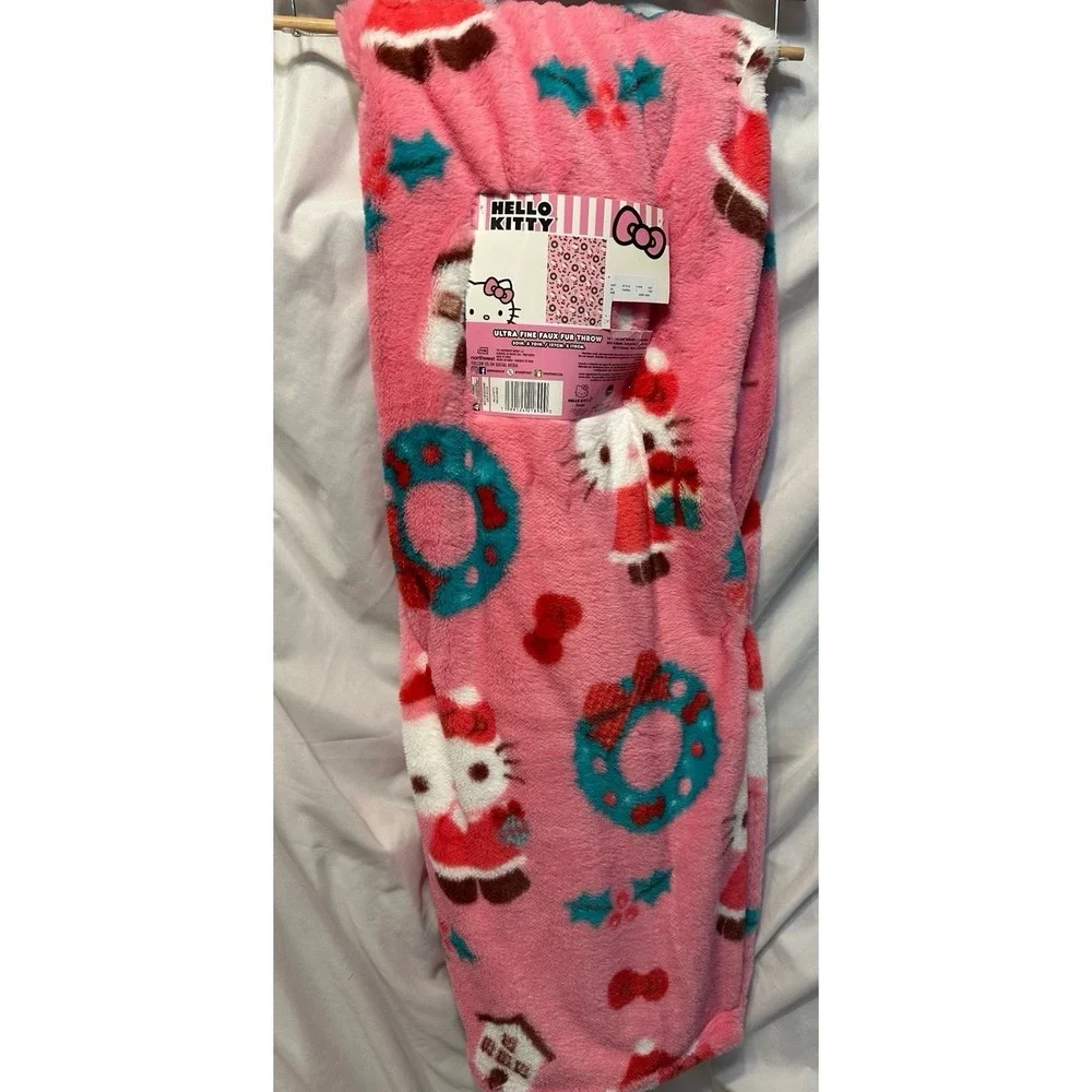 Hello Kitty Ultra Fine Faux Fur Throw Blanket 50x70 Christmas Holiday Santa
